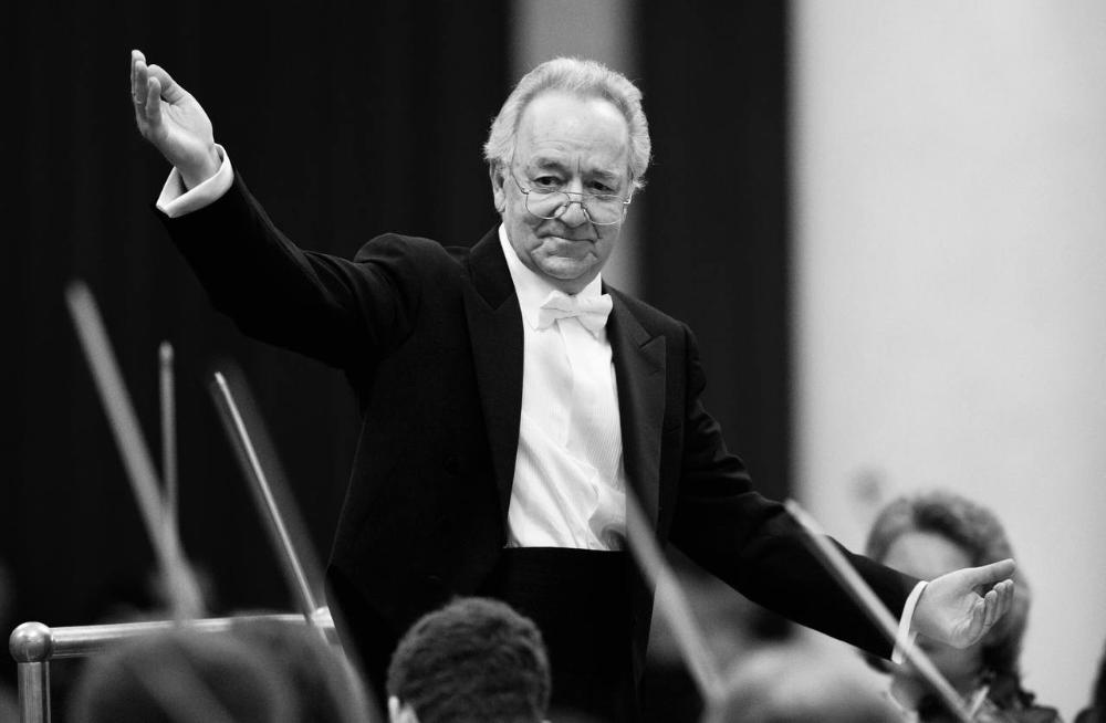 Глава КБР Казбек Коков почтил память Юрия Темирканова