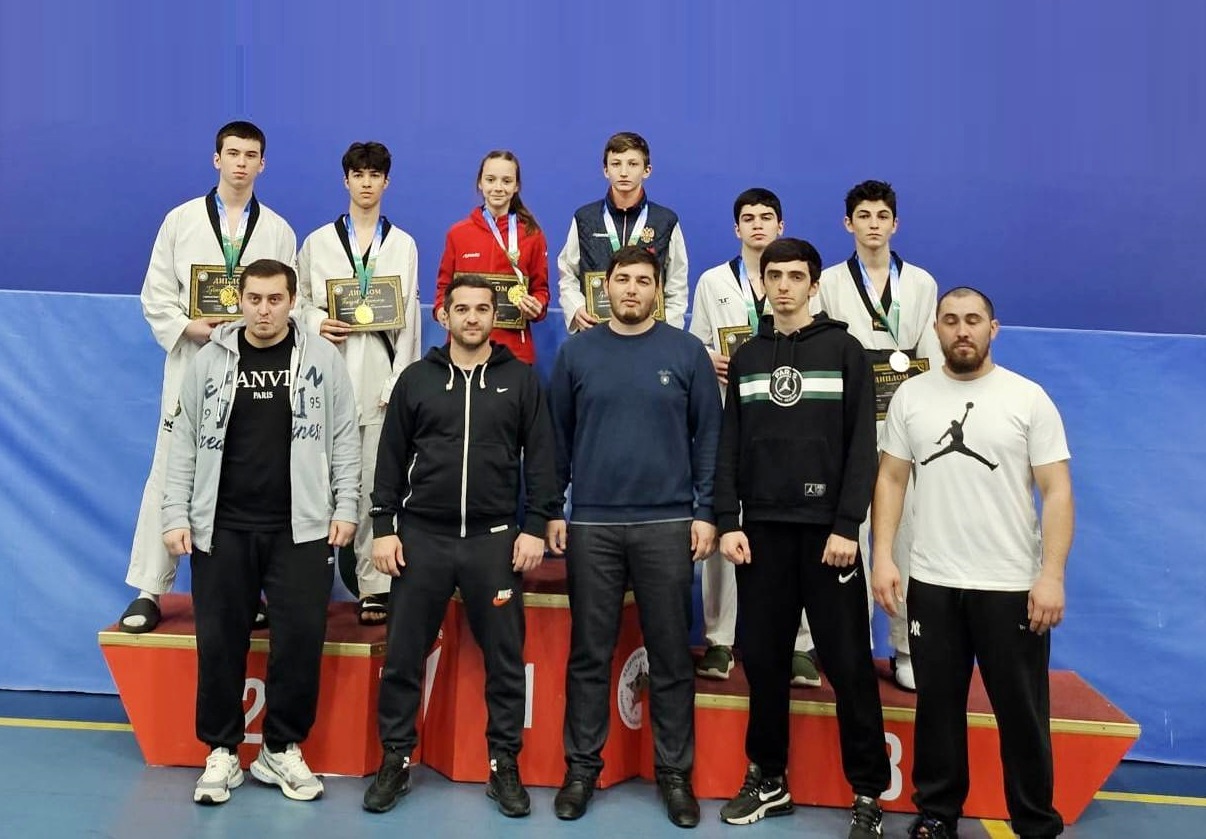 Тхэквондисты Кавказа прошли отбор на юниорское Первенство России