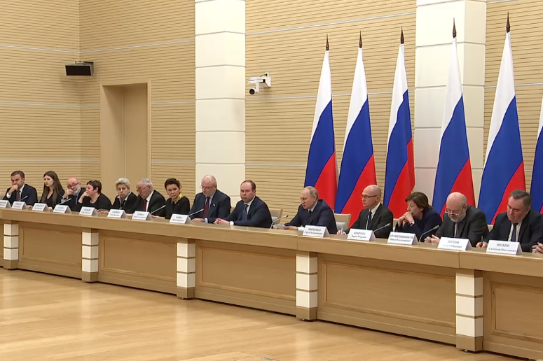 Владимир Путин поддержал конституционное закрепление статуса молодежной политики