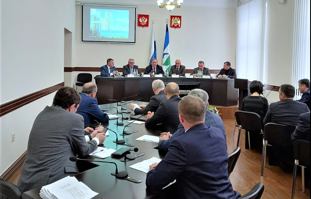 Руководитель регионального управления Росреестра выступил на заседании