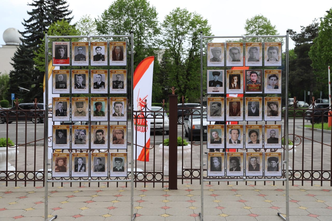 Институт искусств присоединился к акции «Бессмертный полк»