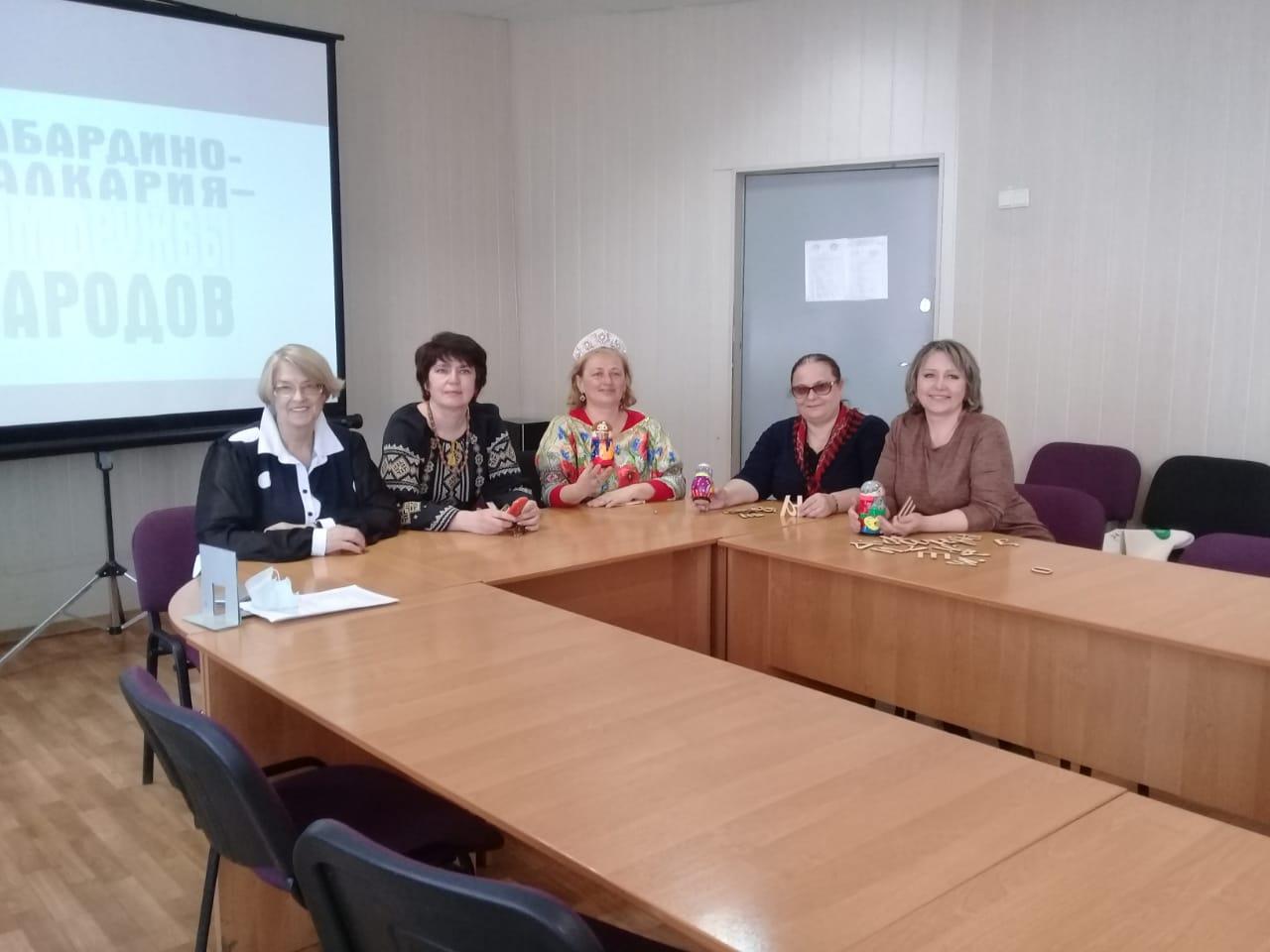 В нальчикской школе прошла встреча, посвященная славянским народам