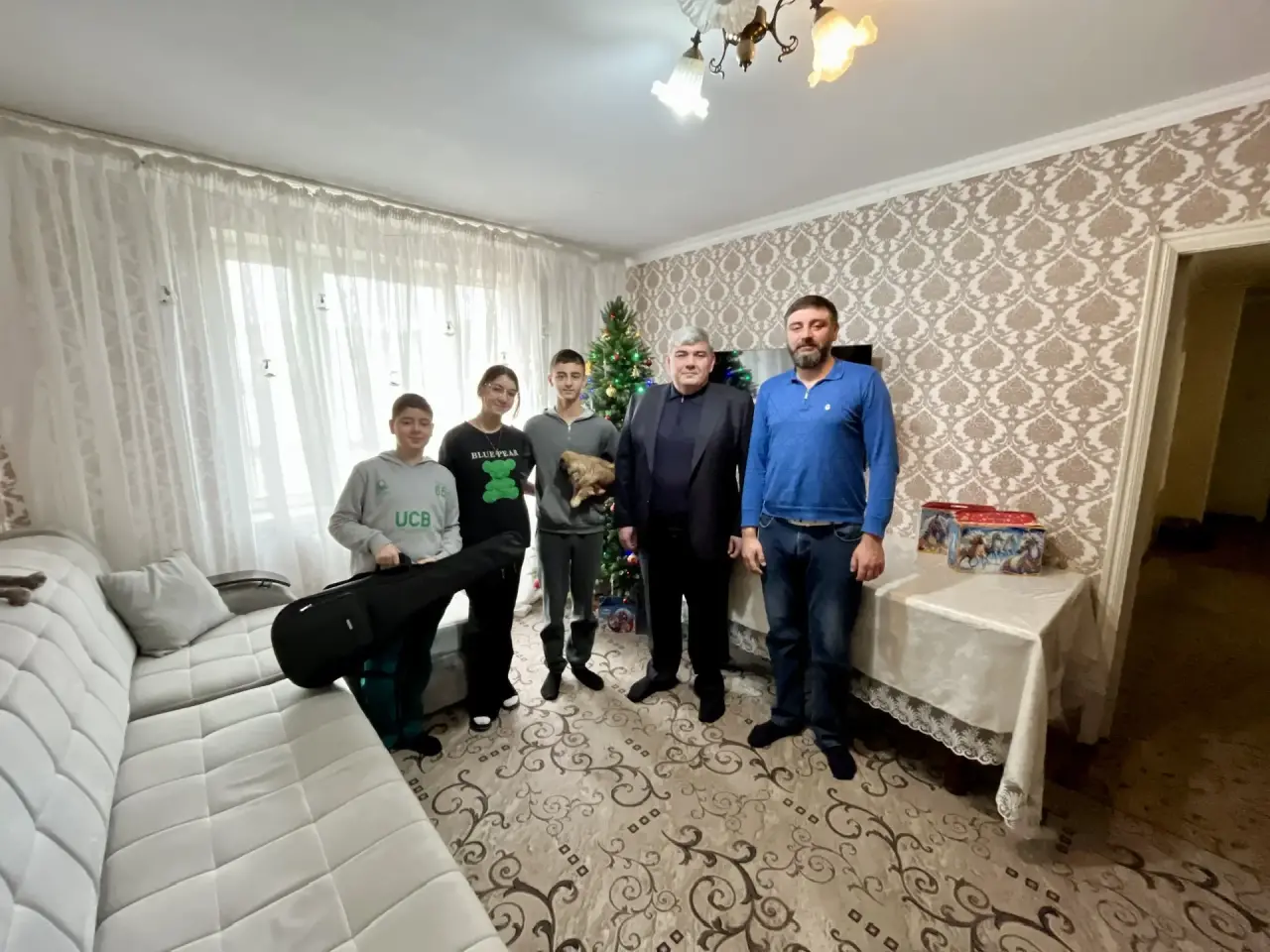 Казбек Коков исполнил желания юных жителей Нальчика