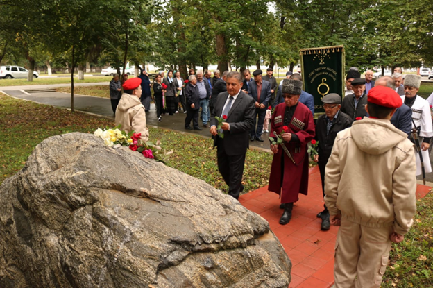 В Тереке увековечили память о земляке