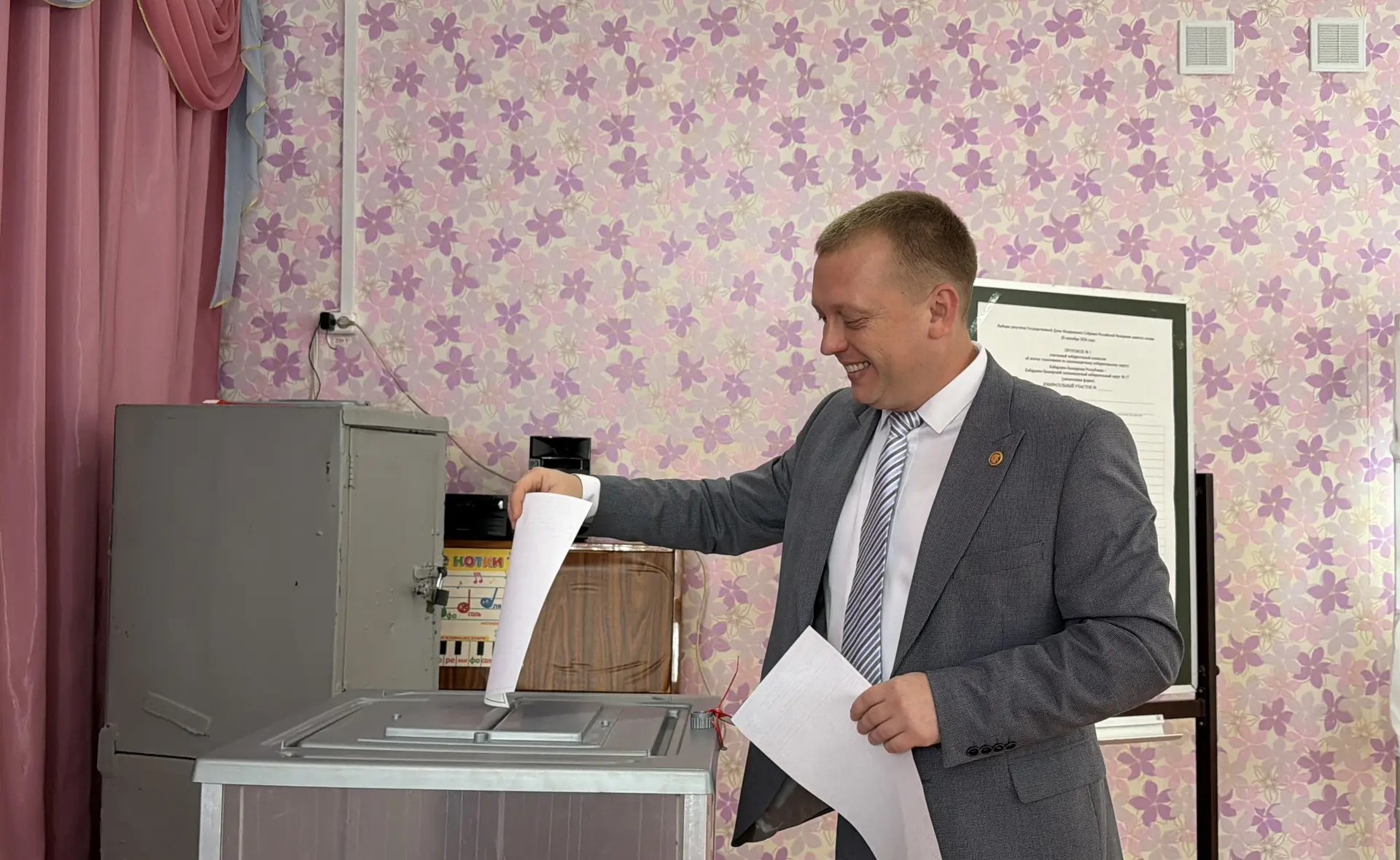 Глава Прохладненского района проголосовал на избирательном участке в Прималкинском