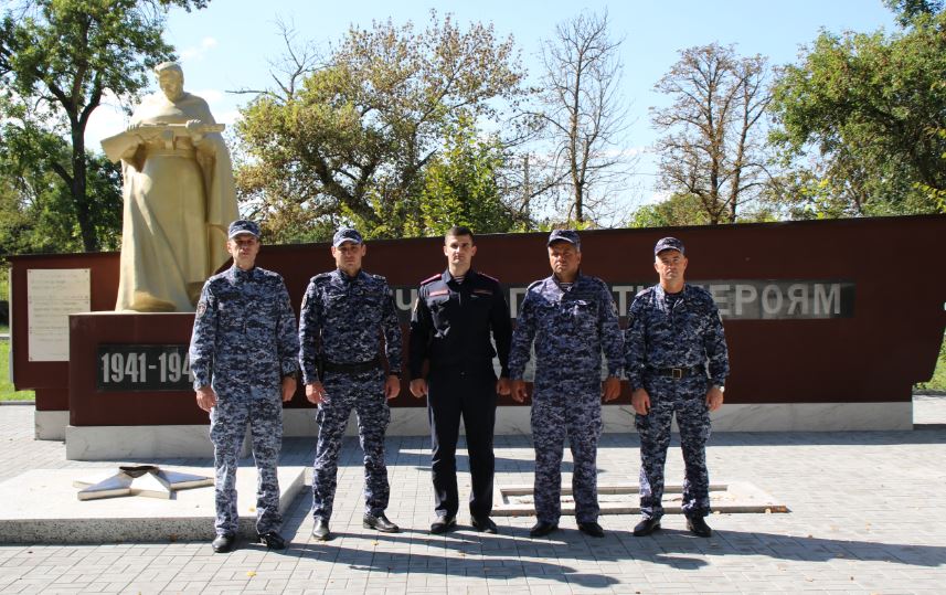 В Кабардино-Балкарии продолжается акция Росгвардии «На Страже Памяти» 