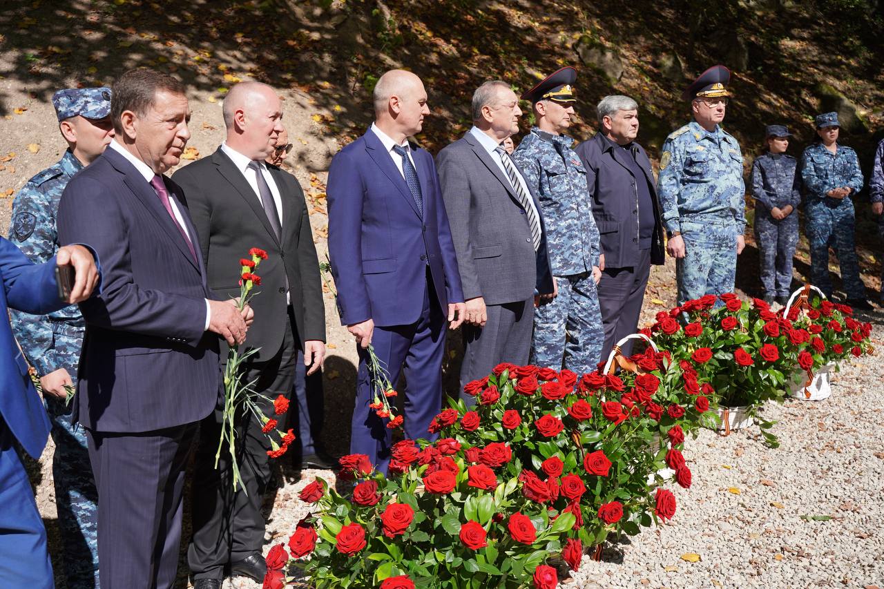 В Чегемском районе установлена мемориальная плита в память о подвиге сотрудников органов внутренних дел