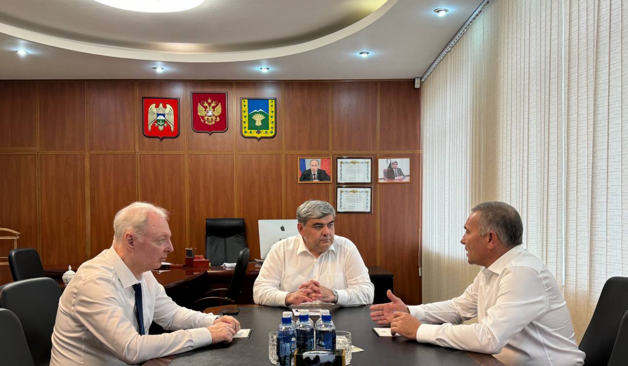 Казбек Коков провел рабочую встречу с Вячеславом Архангельским и Андреем Журавлевым