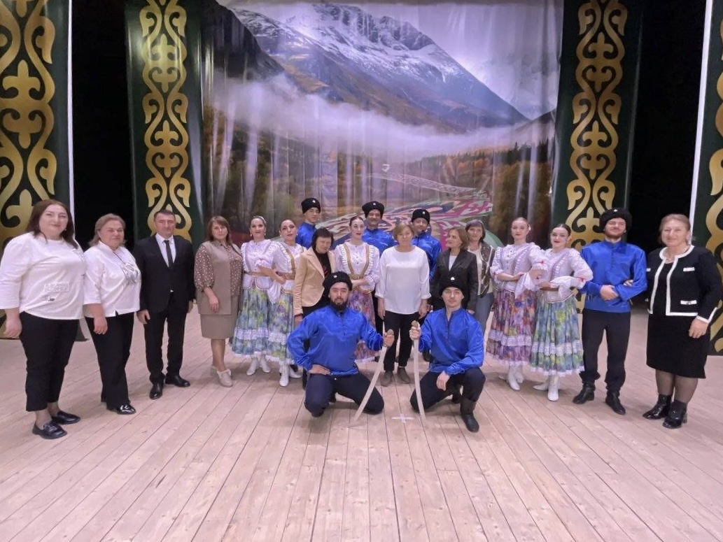 К Году единства народов России