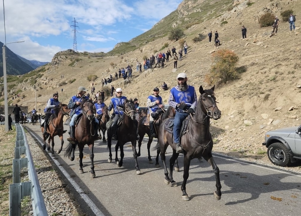 Стартовал Кубок Дружбы народов Кавказа по конным пробегам