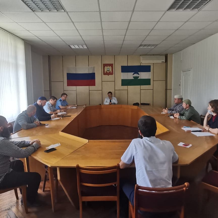 В Терском районе обсудили проблемы браков с несовершеннолетними