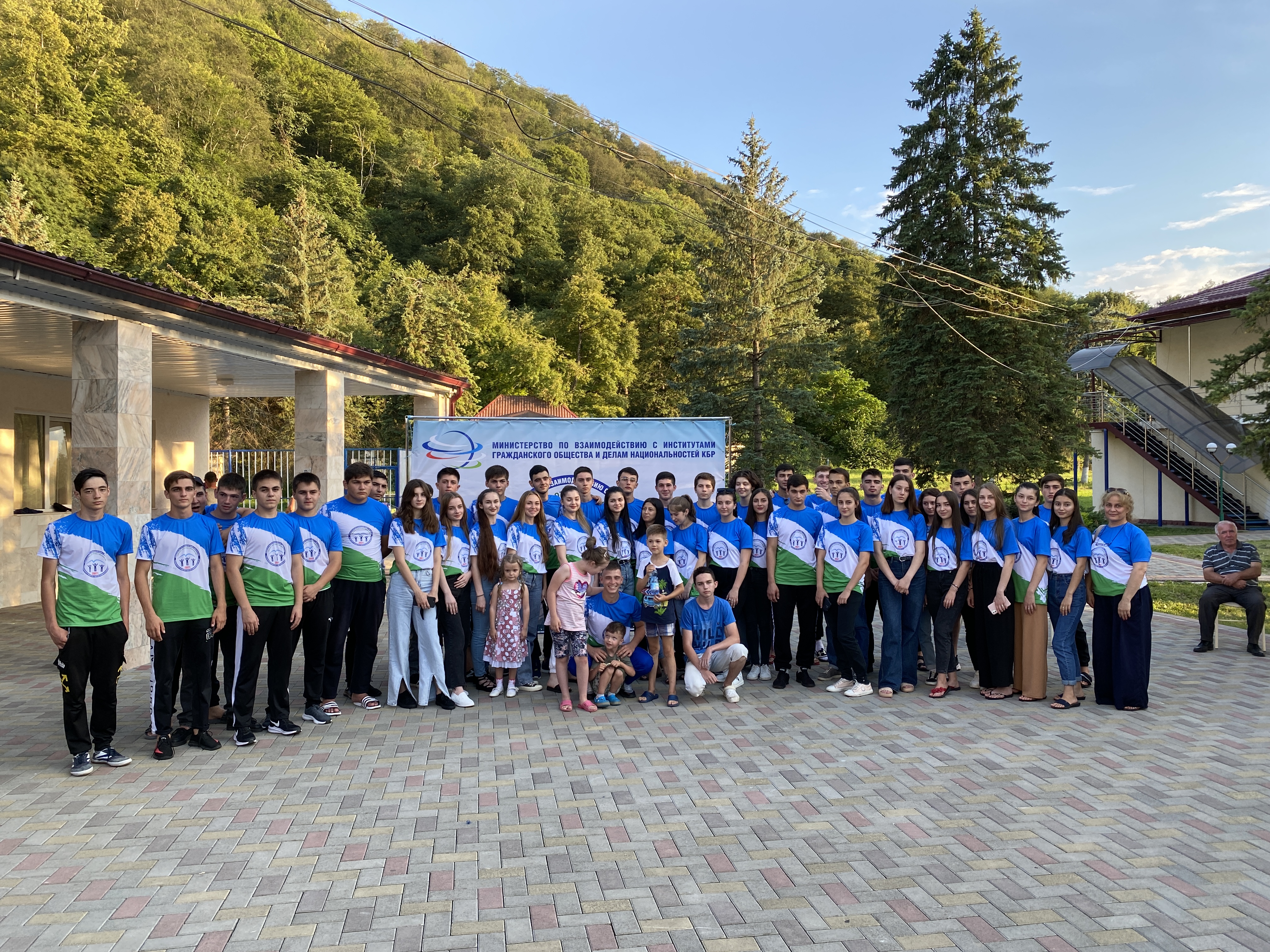 Дети соотечественников из-за рубежа и субъектов Российской Федерации посетили Кабардино-Балкарию