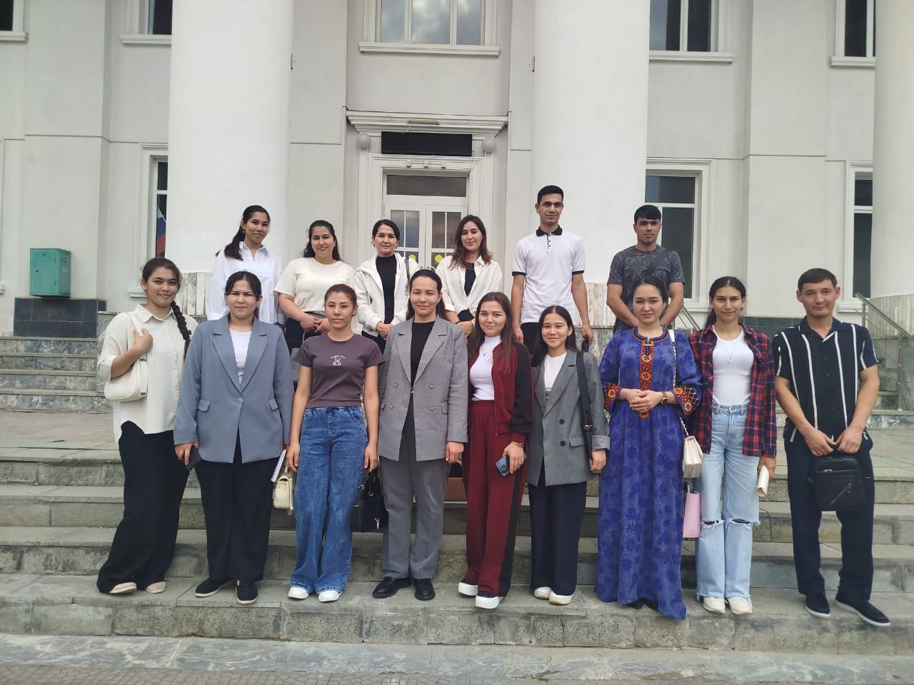 Студенты из Туркменистана познакомились с литературой народов Кавказа