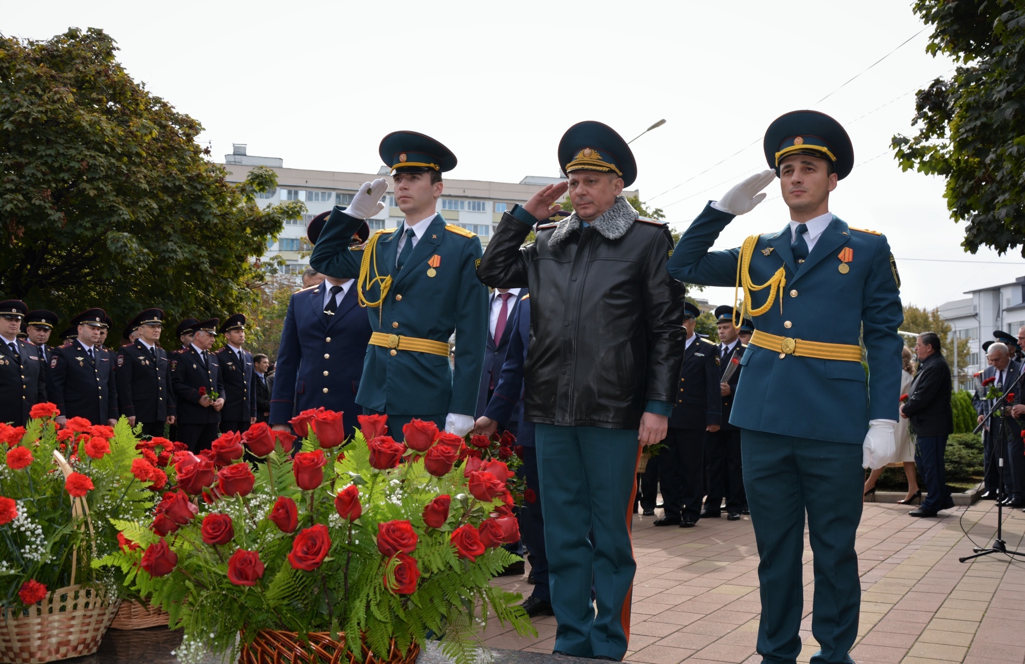 Сотрудники регионального МЧС почтили память правоохранителей, погибших 13 октября 2005 года