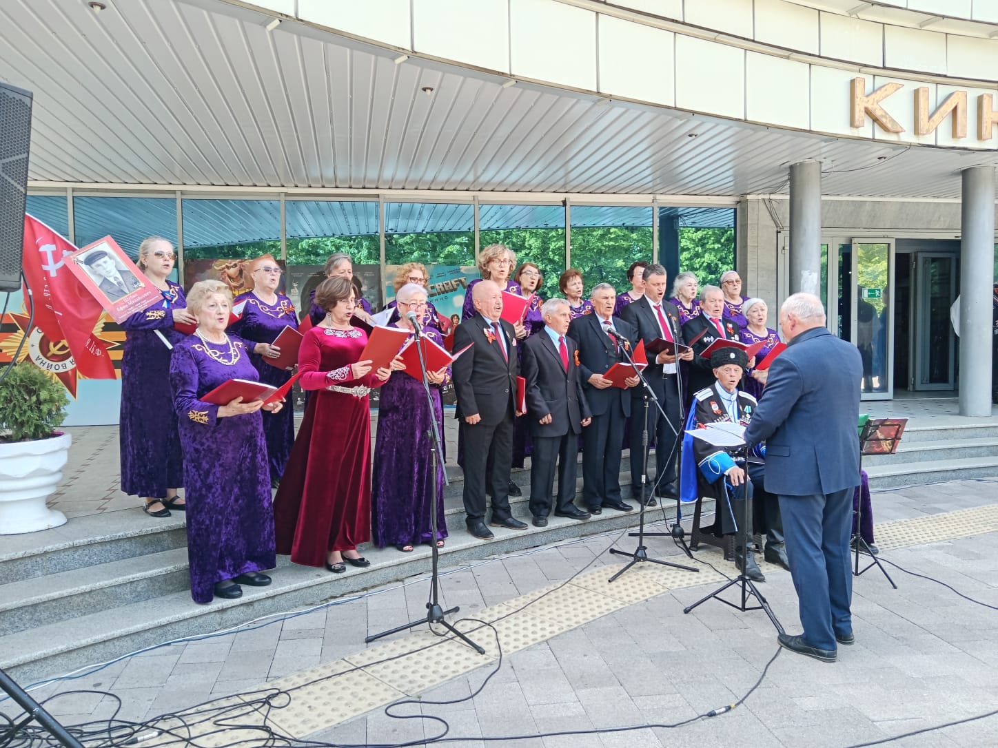 Песни в дар