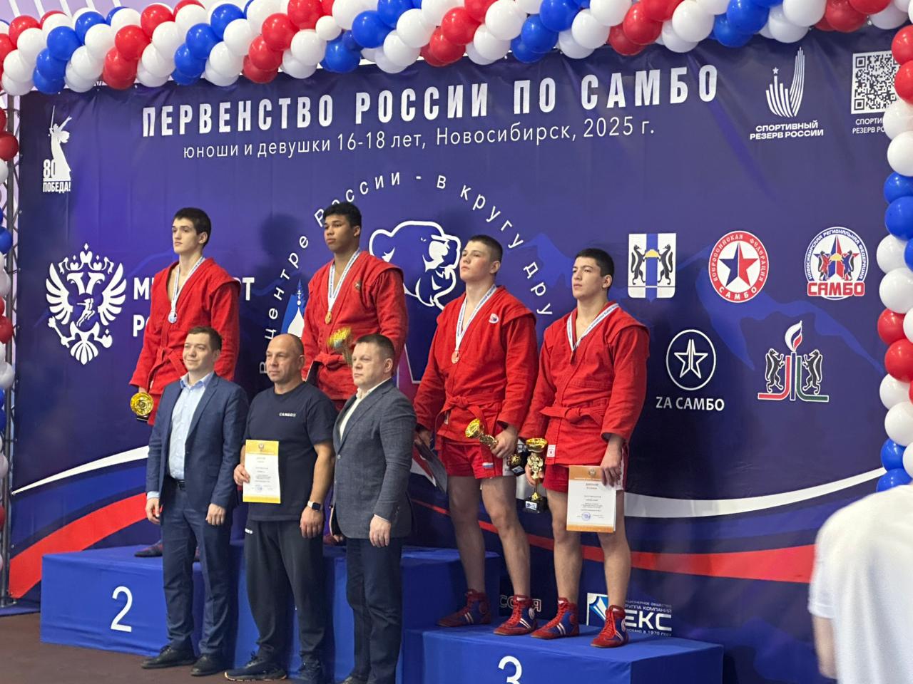 В Новосибирске прошел отбор на первенство мира по самбо