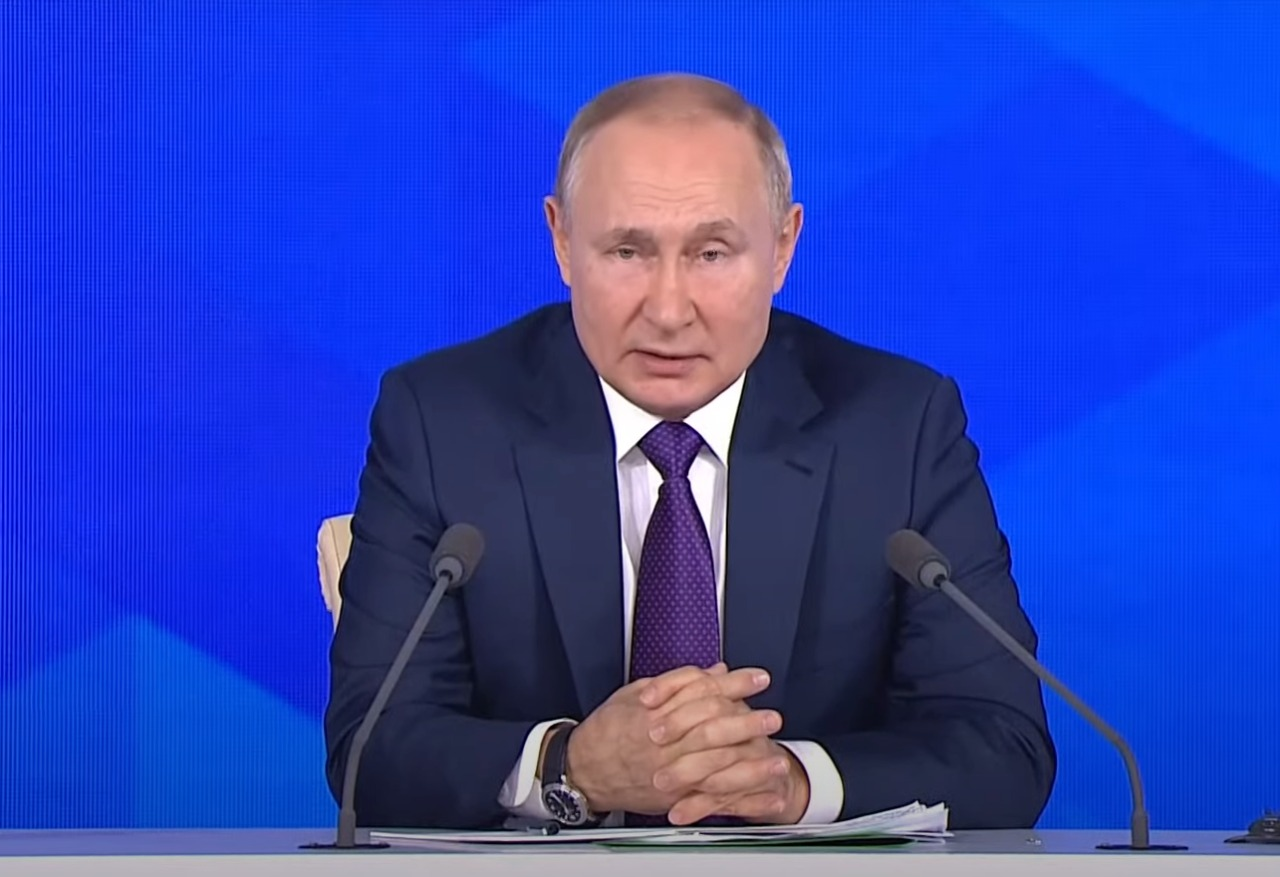 Пресс-конференция Президента страны транслируется по всем российским телеканалам