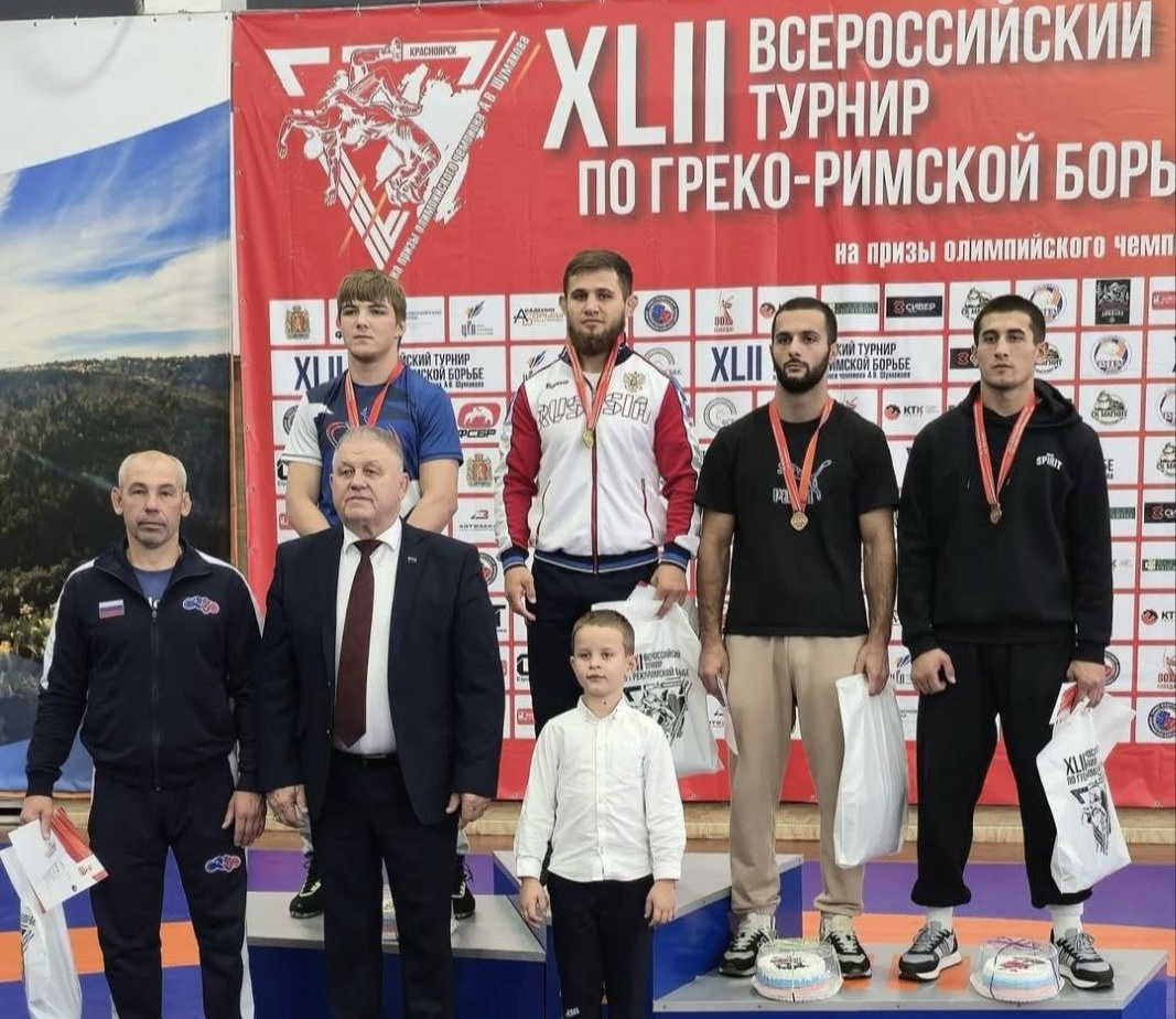 Борцы из Кабардино-Балкарии завоевали четыре награды на всероссийском турнире
