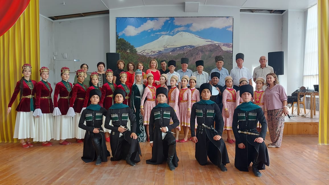 В Баксане отметили День государственности Кабардино-Балкарии