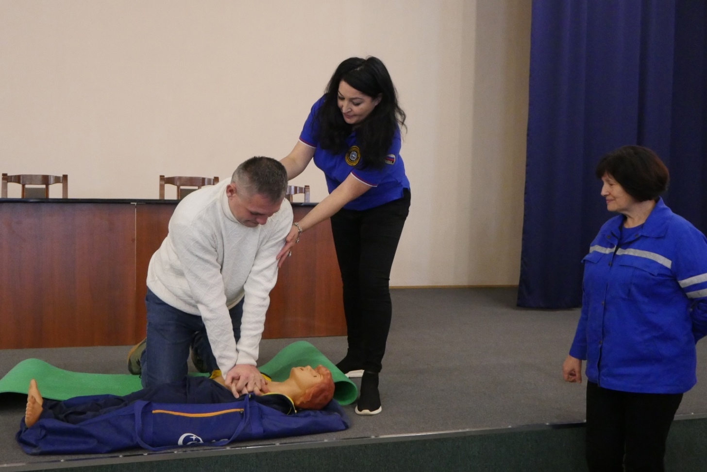 Экскурсоводов и гидов республики обучают оказывать первую медицинскую помощь