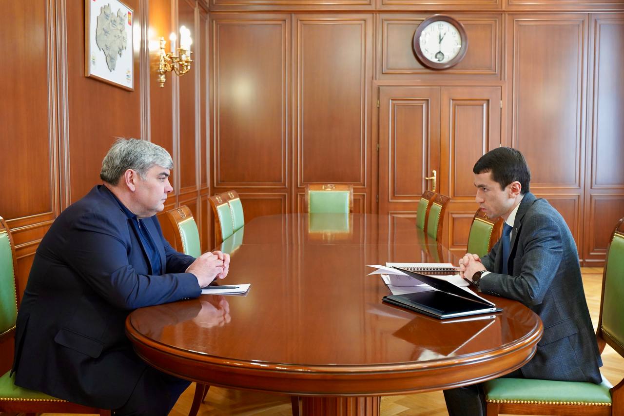 Казбек Коков встретился с министром цифрового развития, связи и массовых коммуникаций КБР