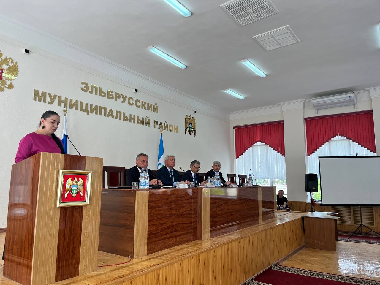 Алий Мусуков провел совещание в Эльбрусском районе 