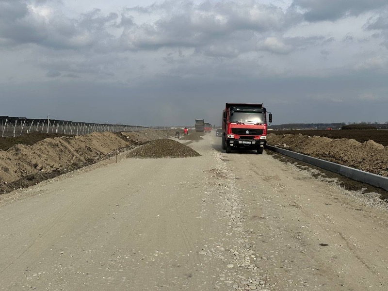 В Нальчике продолжаются работы по капитальному ремонту улицы Мовсисяна