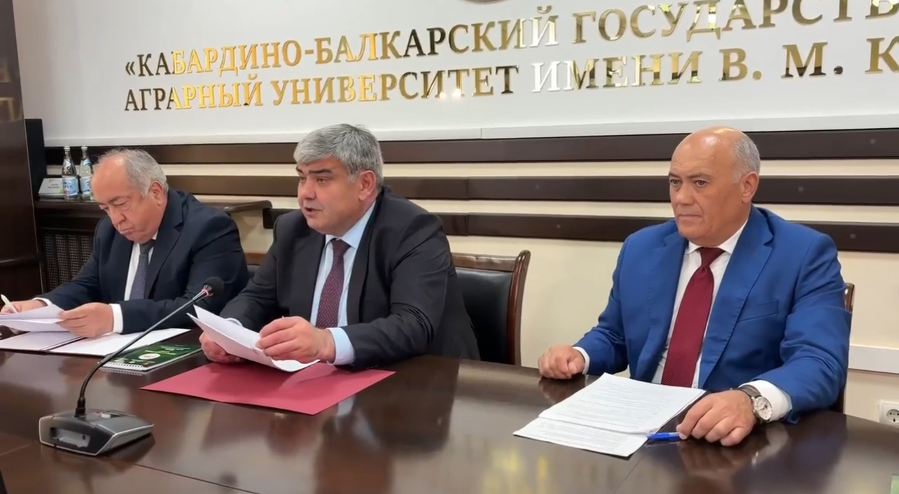 Казбек Коков провел заседание попечительского совета КБГАУ