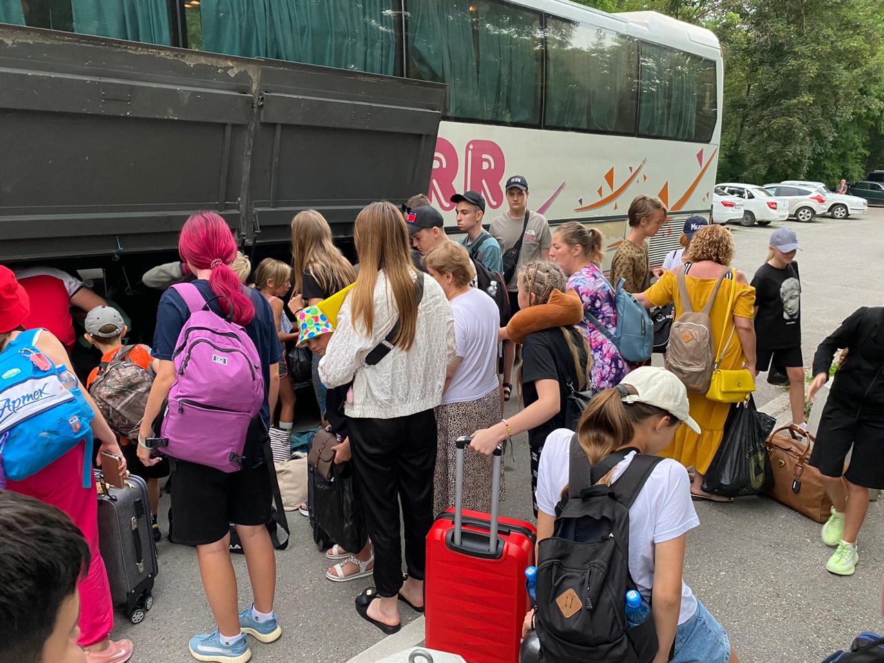 Приглашённые Главой КБР Казбеком Коковым дети из Скадовска приехали на отдых в Нальчик