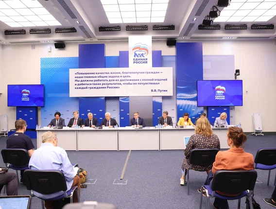 Владимир Якушев назвал приоритеты «Единой России» в весеннюю сессию