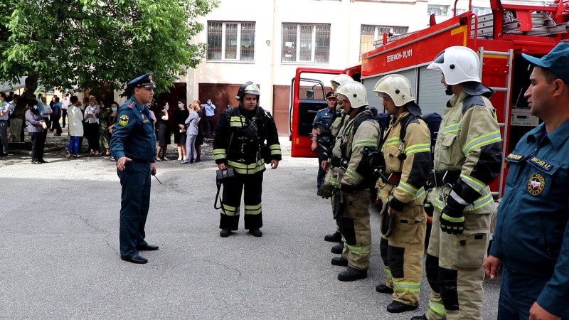 В Нальчике прокуроров учили противопожарной безопасности