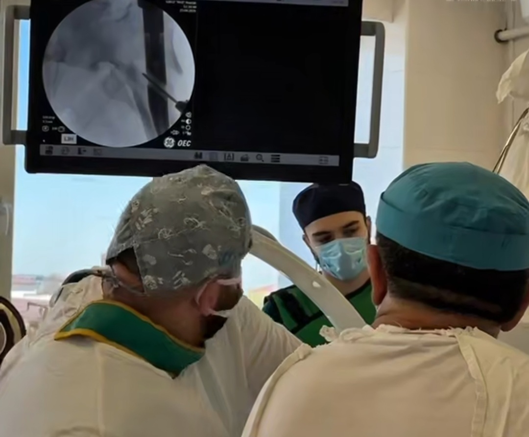 Врачи КБР успешно прооперировали 100-летнюю пациентку с переломом бедра  