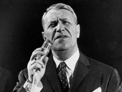 Накануне в Мемориальном Доме-музее Кайсына Кулиева в Чегеме к 110-летию со дня рождения советского певца и киноактера вспоминали Марка Наумовича Бернеса. 