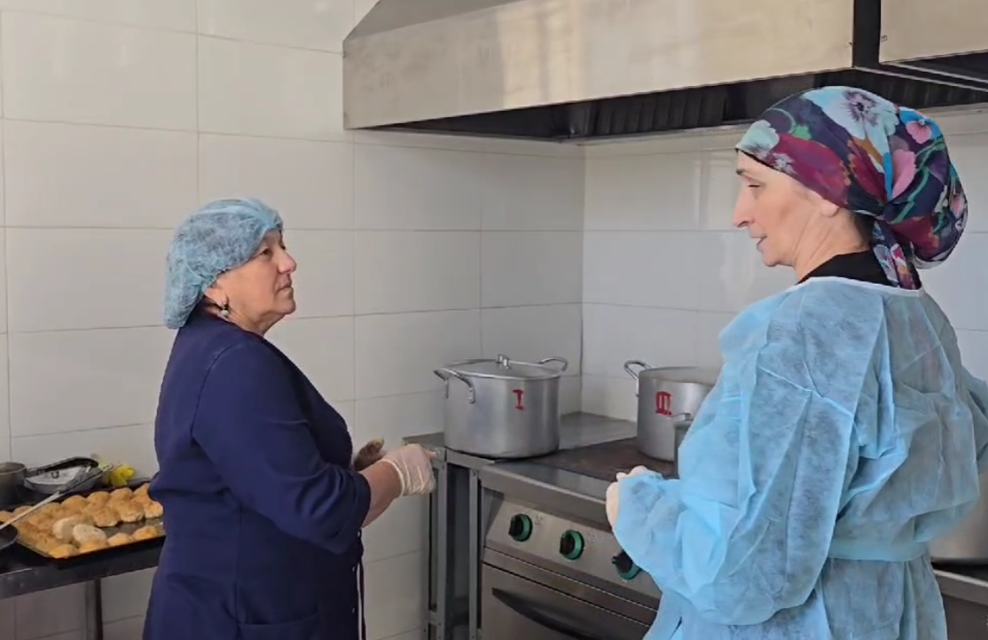 Контроль организации горячего питания школьников начальных классов в Урванском районе