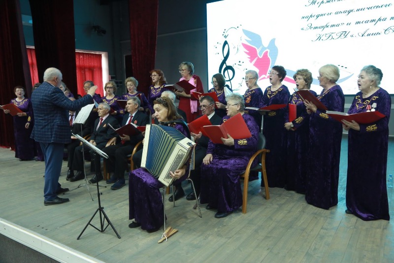 Хор «Эстафета» выступил в КБГУ