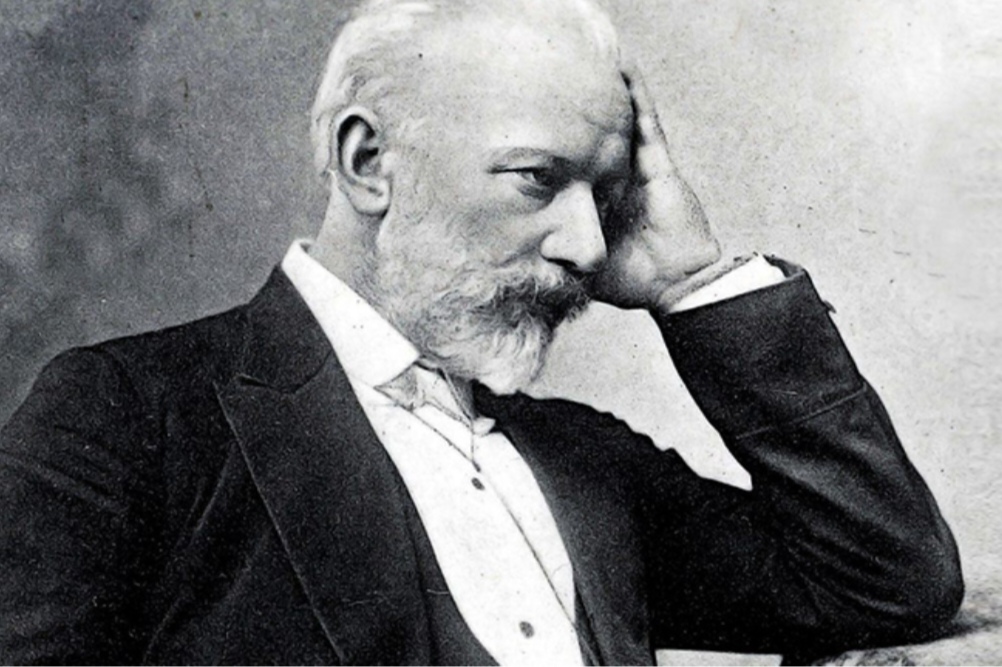 Пари над миром, русский гений