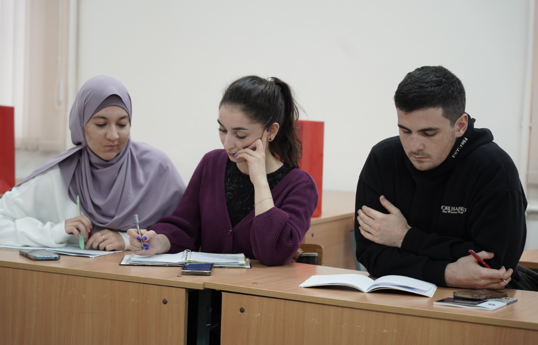 Двойные дипломы: НИУ ВШЭ и КБГУ запустили магистерскую программу  