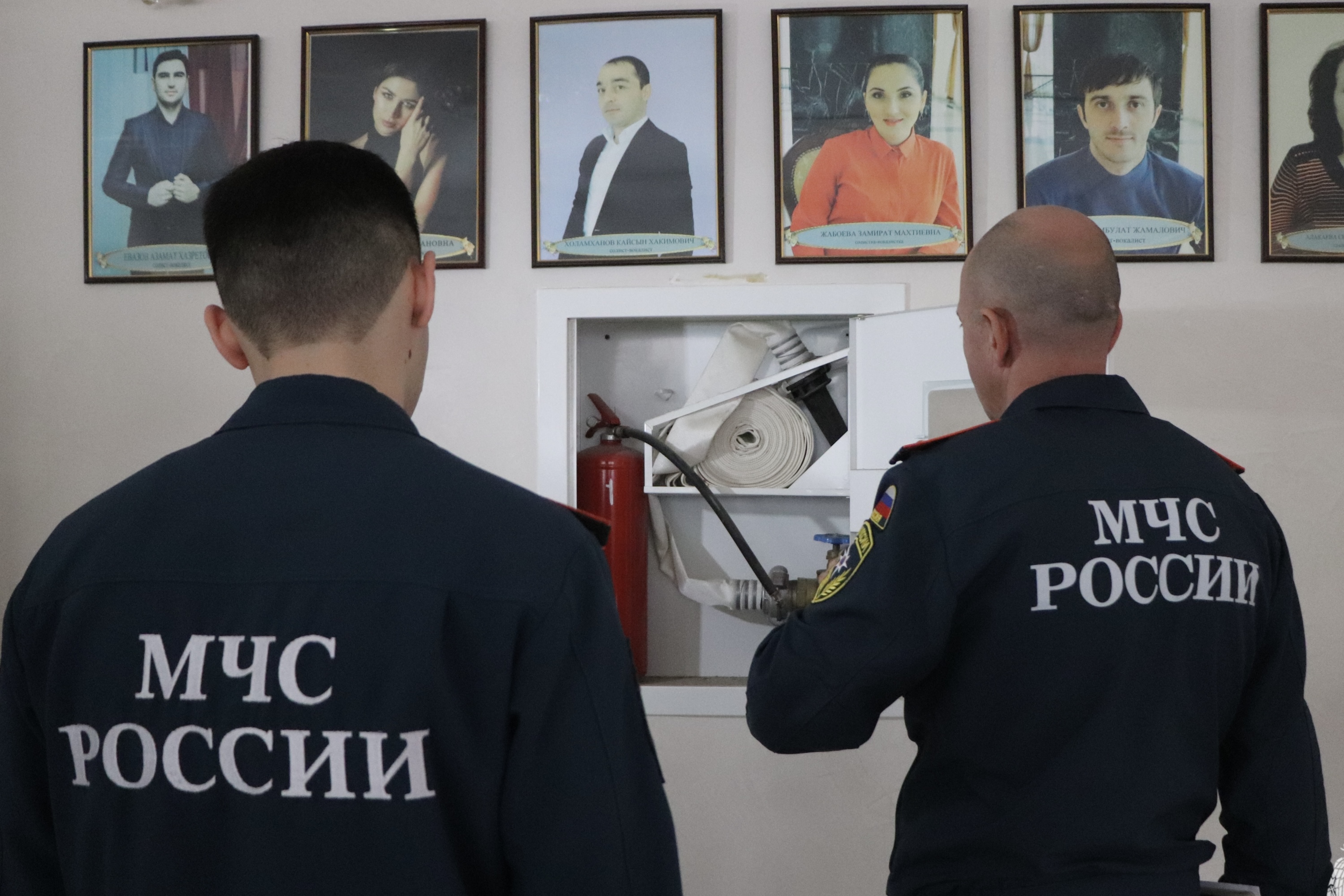 Сотрудники МЧС проверили объекты, в которых запланированы праздничные мероприятия