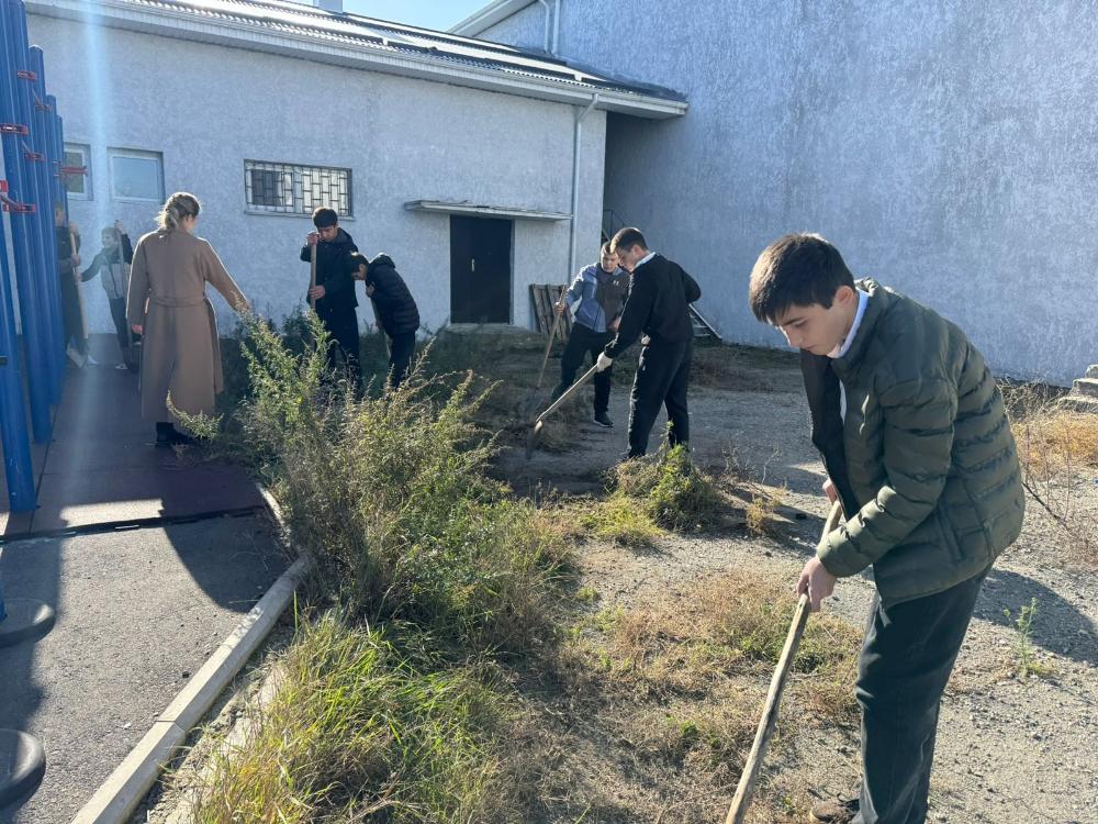 В Дыгулыбгее прошел субботник