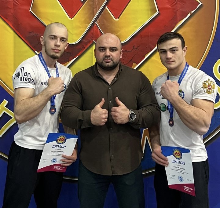 Спортсмены из Кабардино-Балкарии отличились на первенстве России по армрестлингу