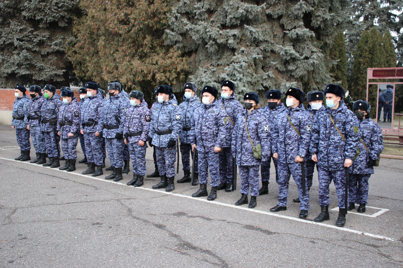 Росгвардейцы КБР обеспечили охрану общественного порядка в период проведения траурных мероприятий