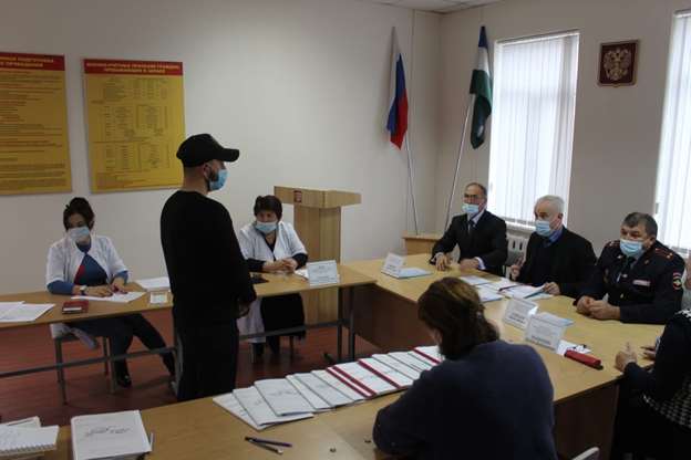 50 молодых жителей Баксана пополнят ряды ВС РФ