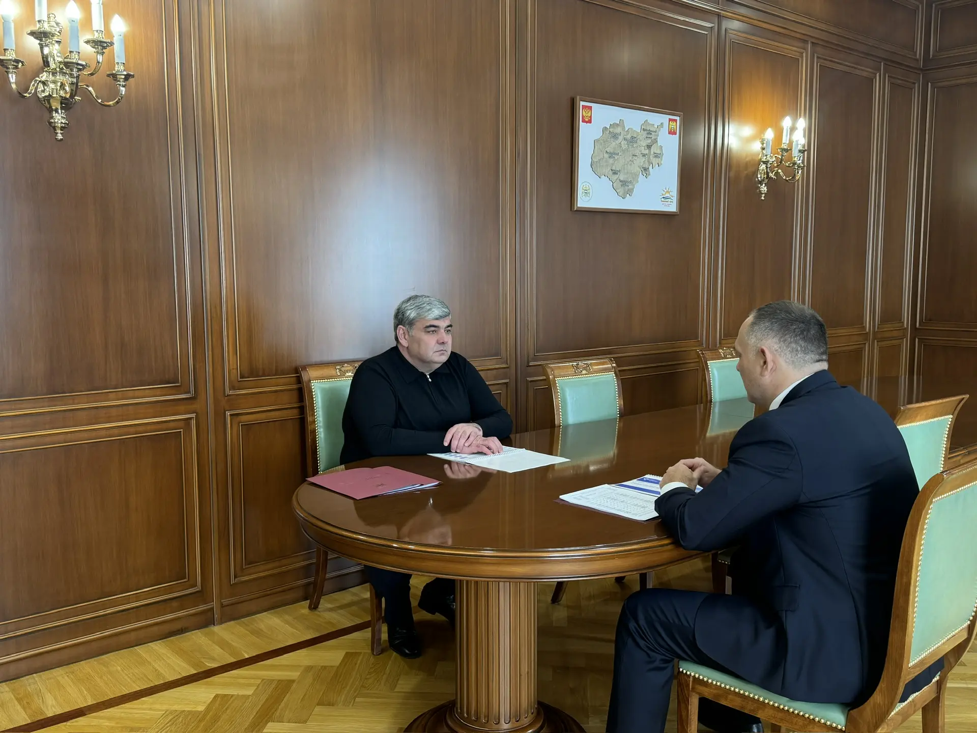 Казбек Коков встретился с руководителем Управления Федеральной службы государственной регистрации, кадастра и картографии