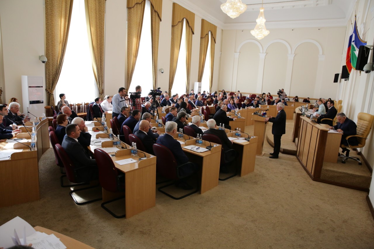 Парламент КБР поддержал поправки к Конституции России