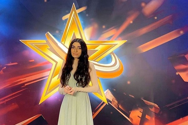Казбек Коков поздравил Малику Атабиеву с «серебром» конкурса «Новая звезда»