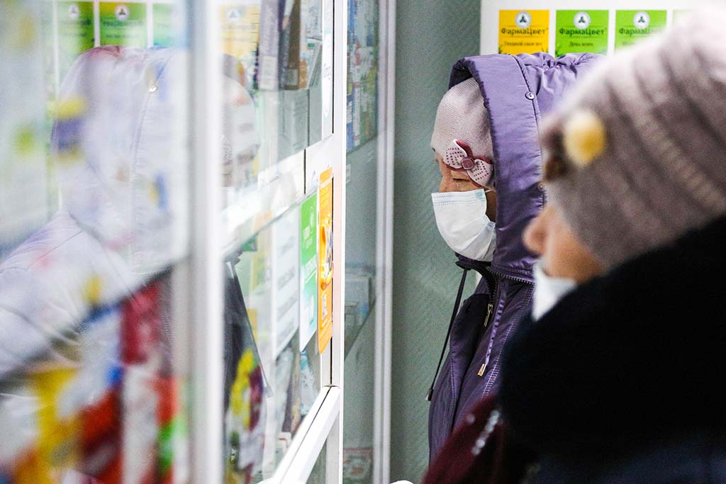 Минпромторг: запасов жизненно необходимых лекарств и сырья в РФ хватит на срок «до года»