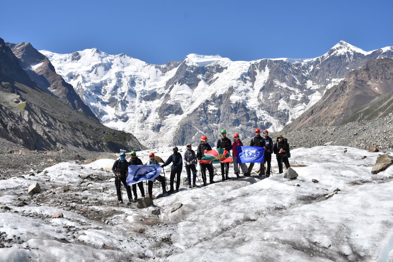 В альплагере Безенги прошла "Школа безопасности"