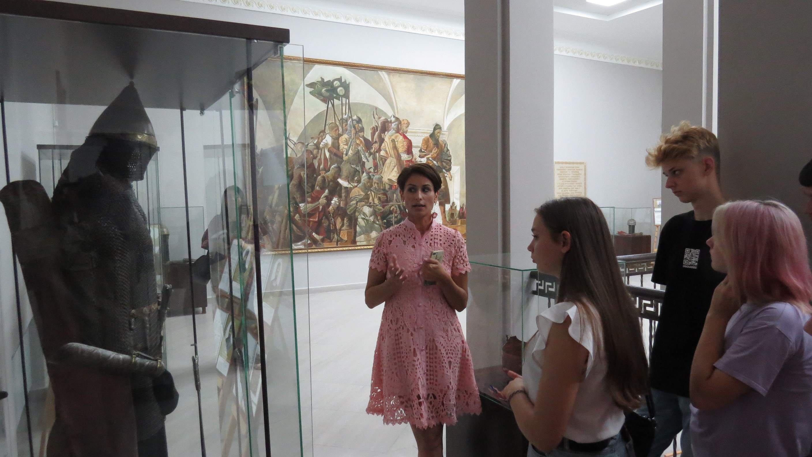 Участники «Лагеря соотечественников» посетили Национальный музей КБР