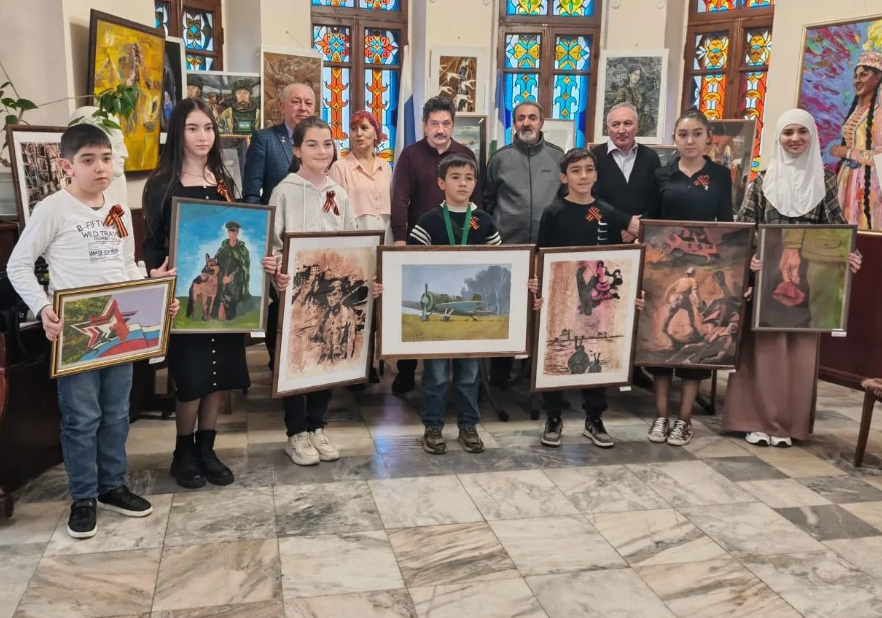 Воспитанники школы искусств Нижнего Куркужина отличились на двух конкурсах  