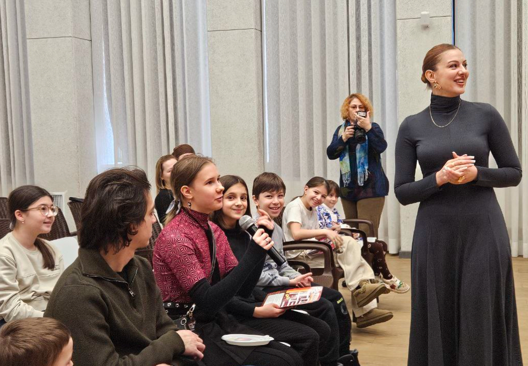 «Театр изнутри»: в ТЮЗе Нальчика прошел день открытых дверей